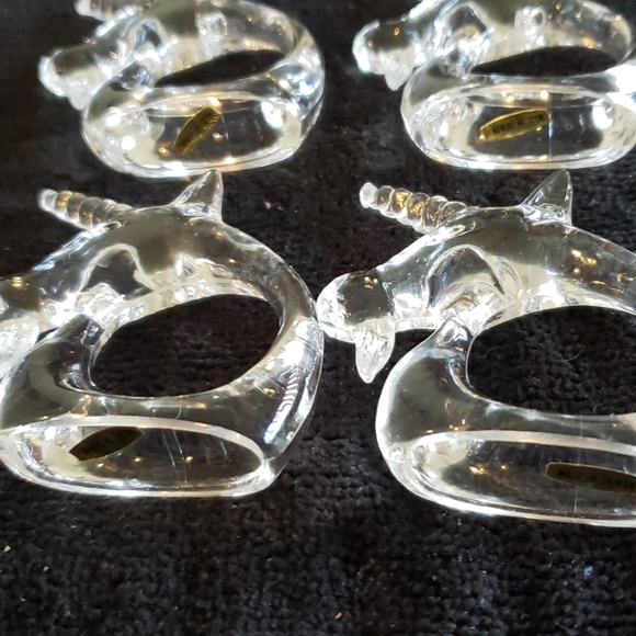 Unicorn Napkin Holders with Black Napkins. - Picture 3 of 7